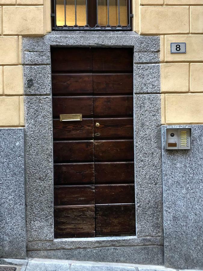 La Via Degli Artisti Apartment Arona Exterior photo
