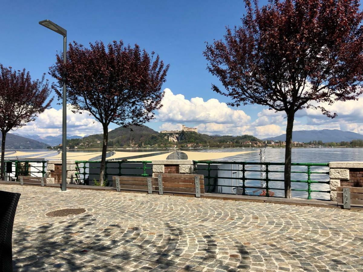 La Via Degli Artisti Apartment Arona Exterior photo